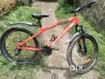 Avon cycle with fat tyres (fat bike)