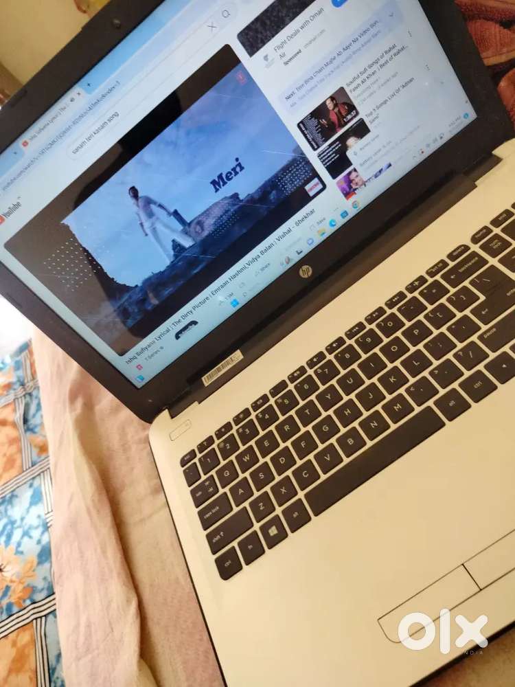 Hp laptop i3 5th generation, urgent sale