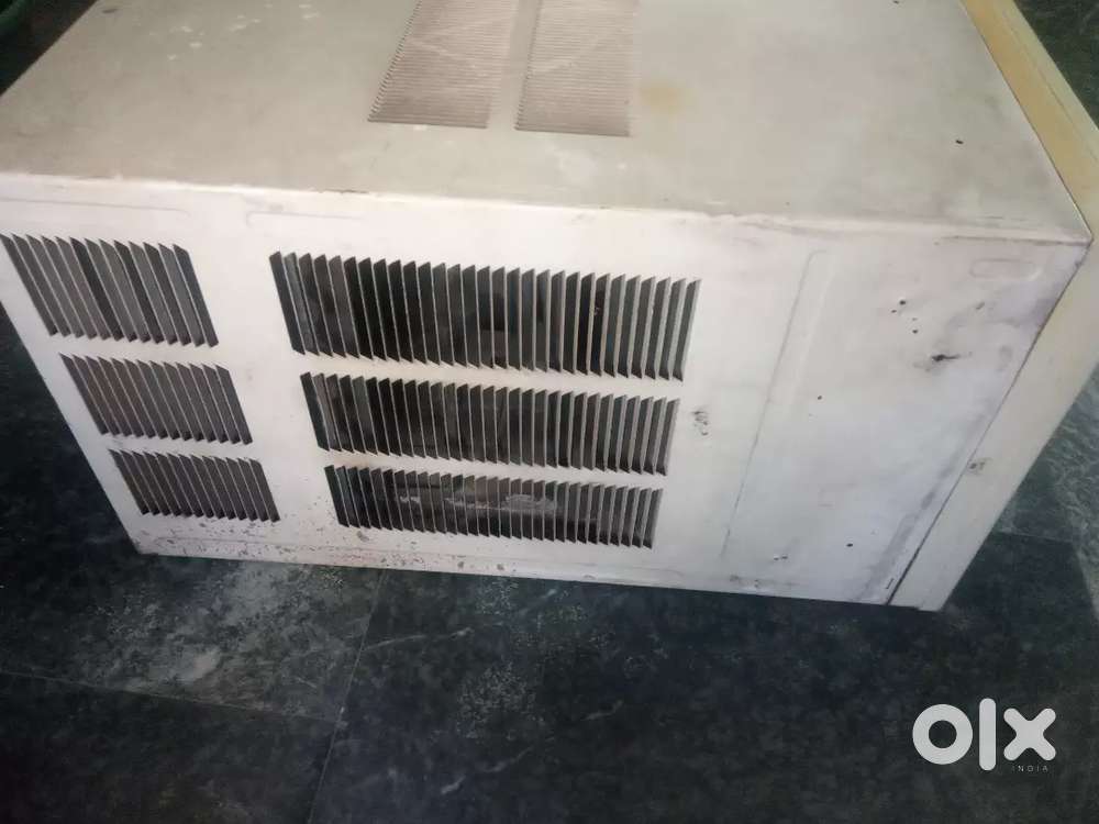 Window AC 1.5 Tons
