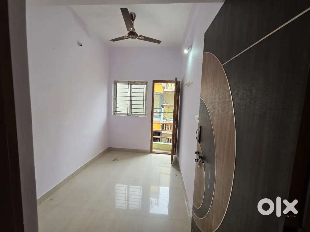 1BHK with balcony & bike parking North facing near bus stop JP Nagar