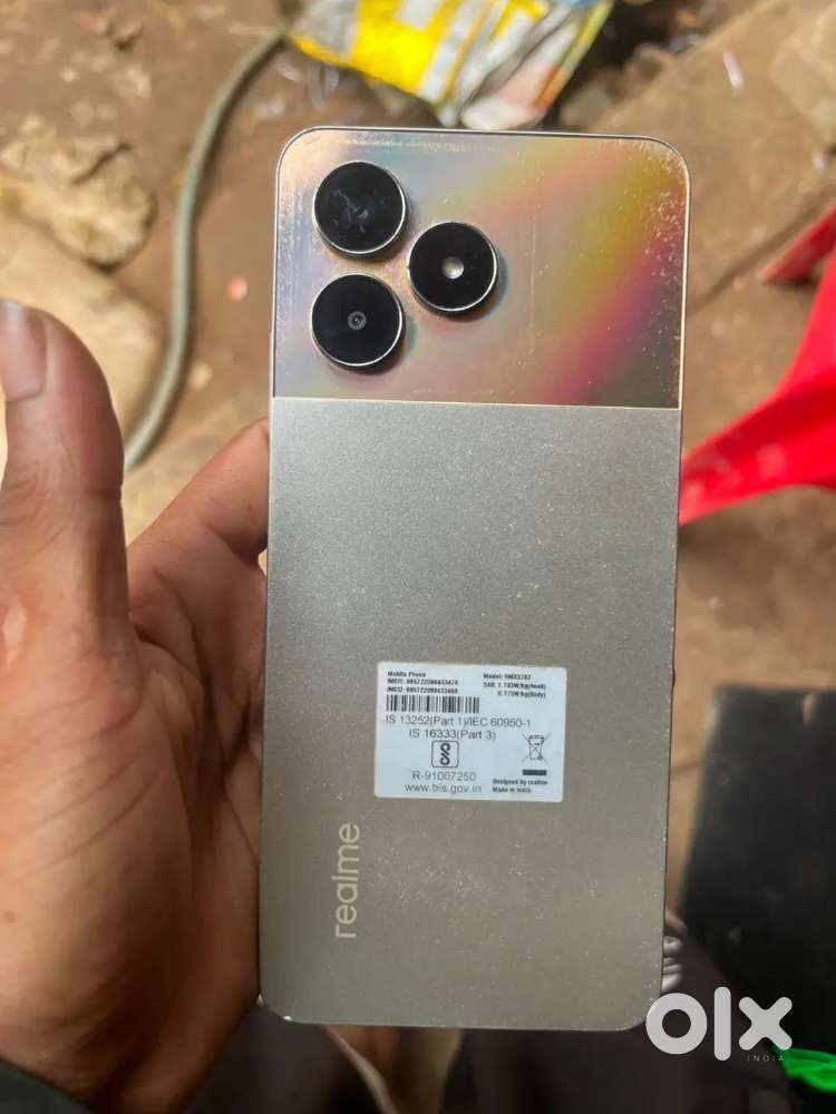 Realme c53 6gb ram 64 room