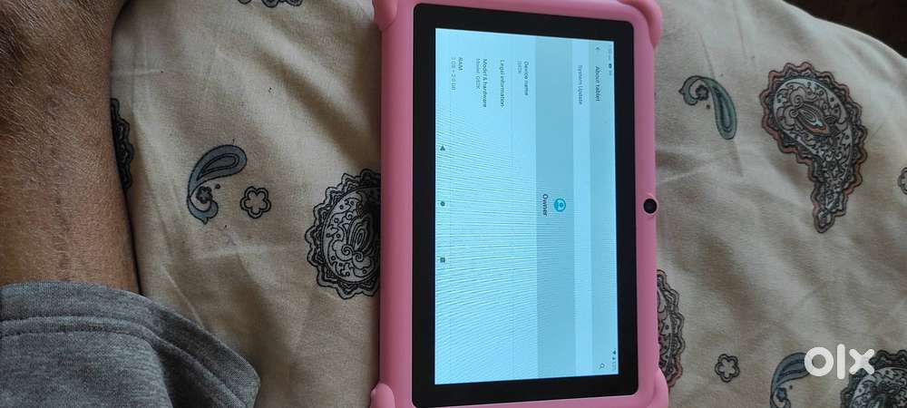 7 inches Android 12 tab. With wifi and Bluetooth