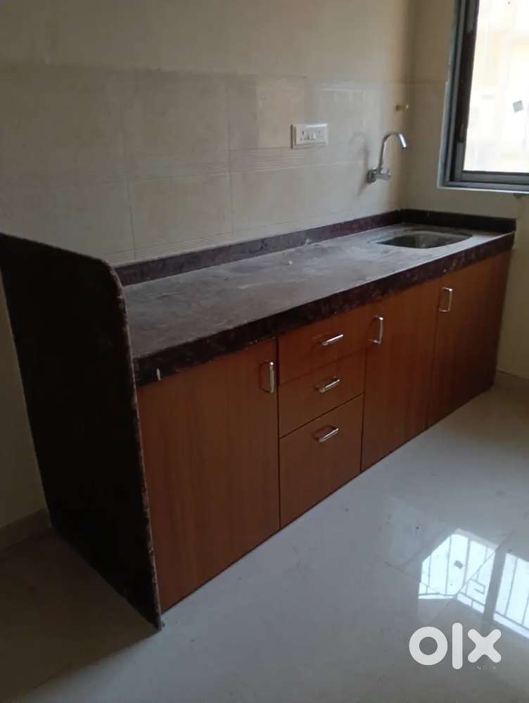 1BHK FLAT IN DADAR MUSLIM ALLOWED