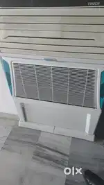 Touch plastic cooler symphinee