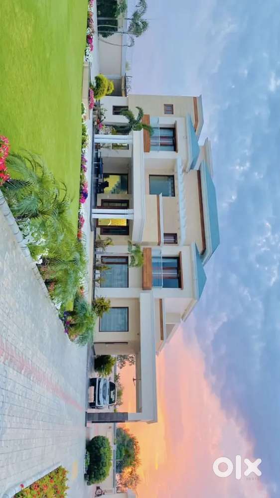 4BHK Bangalow For Office, Guest House