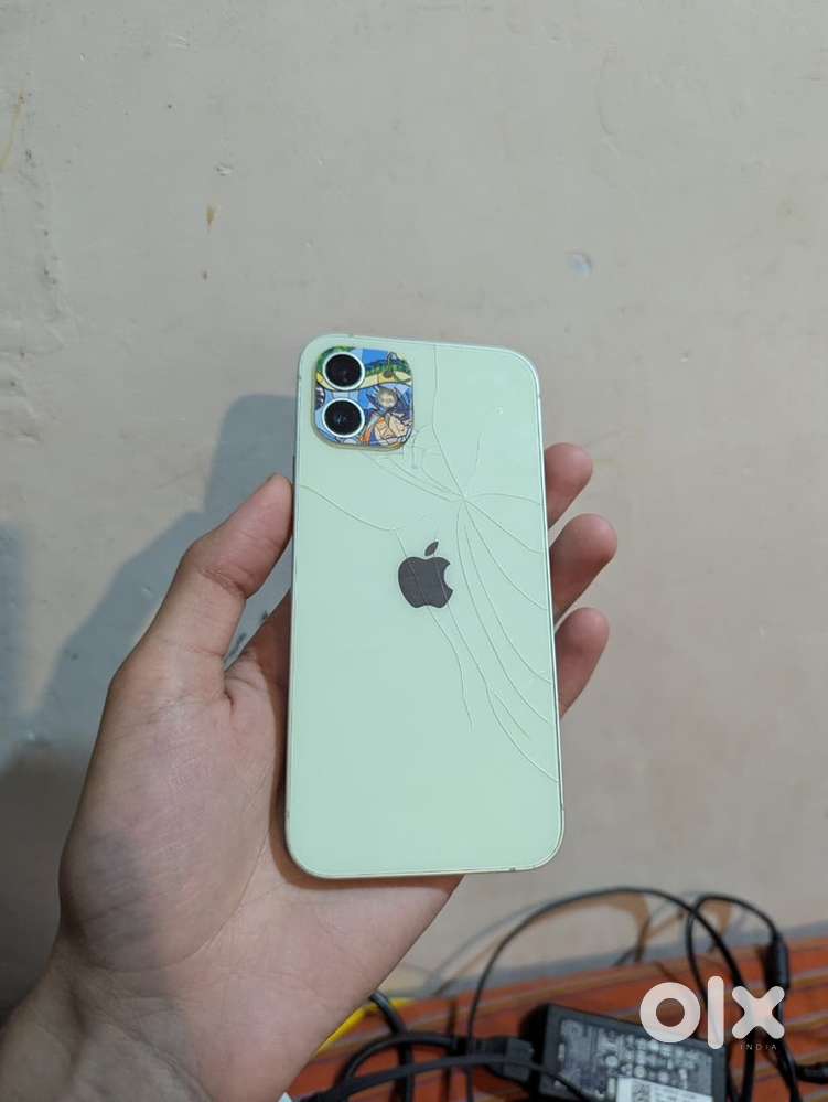 Iphone 12   bh 79
