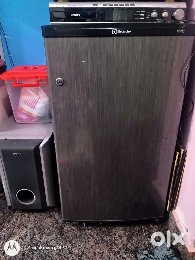 Mini fridge