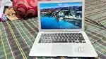 Apple macbook air bilkul freash an saaf condition single skretch nhi h