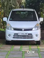 Maruti Suzuki Zen Estilo VXI BSIV, 2010