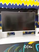 SAMSUNG 4K M8 SMART MONITOR ONLY 4 MONTH OLD ABSOLUTELY NEW CONDITION