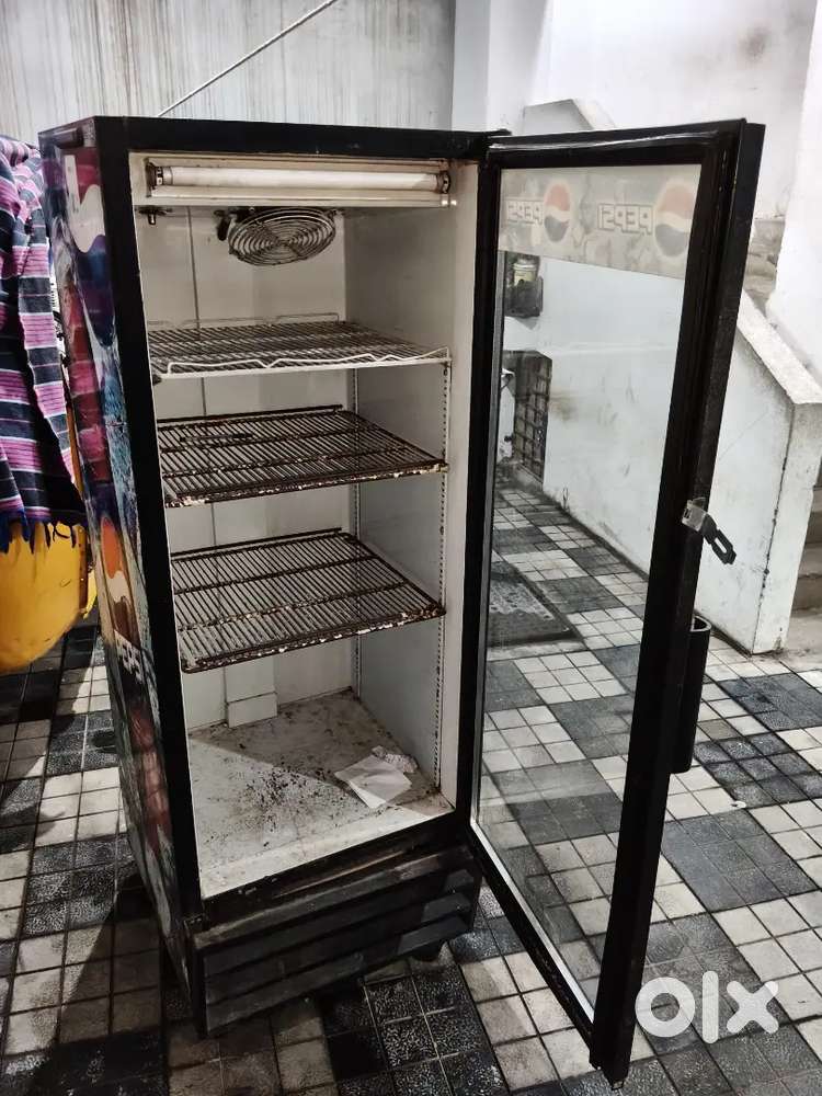 Single door fridge in good condition