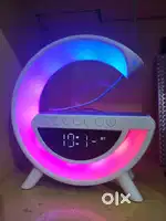 Bluetooth speaker with wireless charger