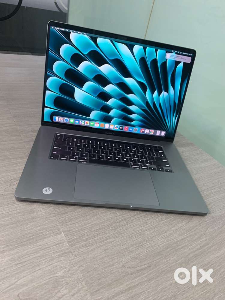Apple MacBook Pro 2019 26inch i9 32GB 512GB Warranty
