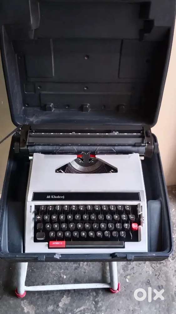 Portable Typewriter