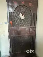 Main gate door