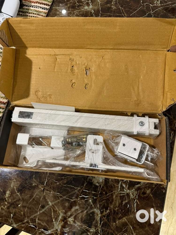 Universal Projctor Ceiling Mount