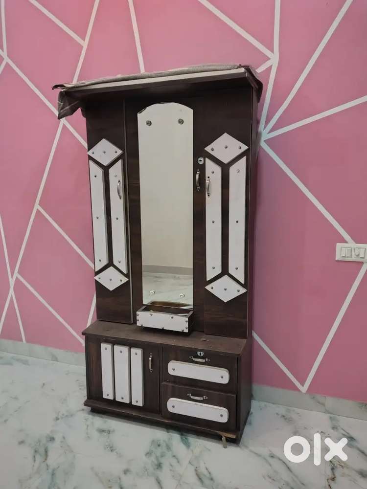 Dressing Unit for sale