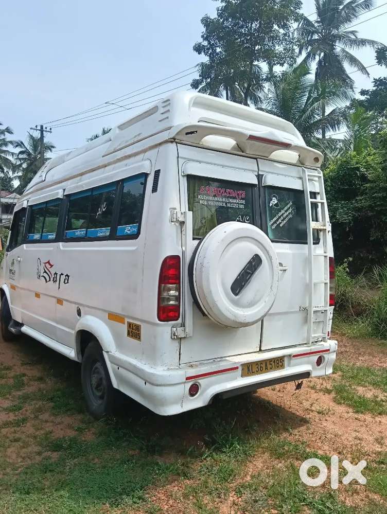 Traveller 12 seater