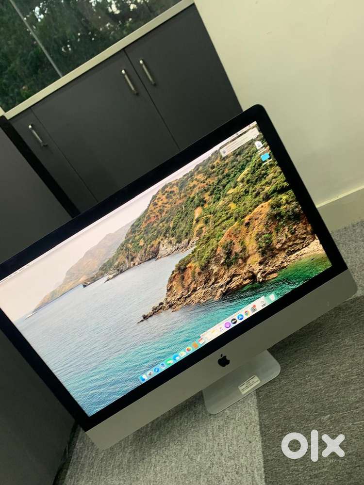 Apple iMac / 21inch / 2015 / i5 processor/ 8Gb RAM / 512GB SSD/ WRNTY