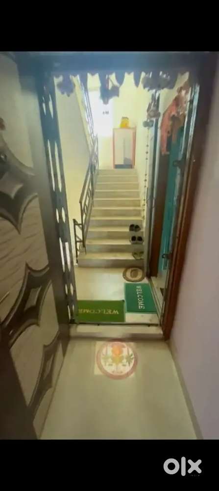 A beautiful flat new launch, 4 years old with near mukundapur market.