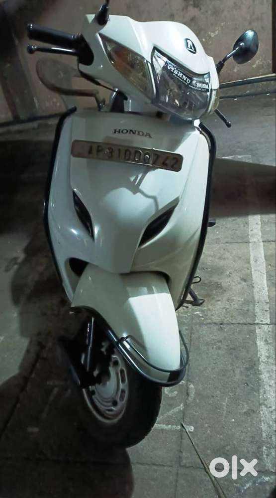 single hand driven