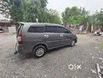 Toyota Innova 2012 Diesel 267000 Km Driven