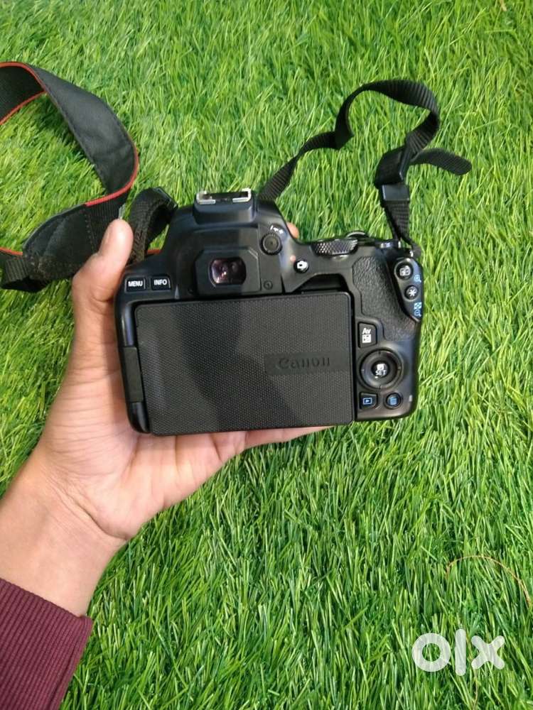 DSLR CANON 200D MARK 2