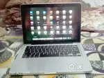 MacBook Pro i7
