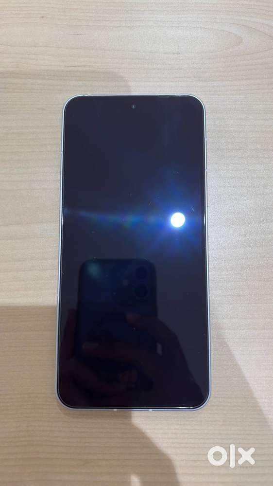 Nothing Phone (2) 5G  12GB + 256GB  White  Excellent Condition