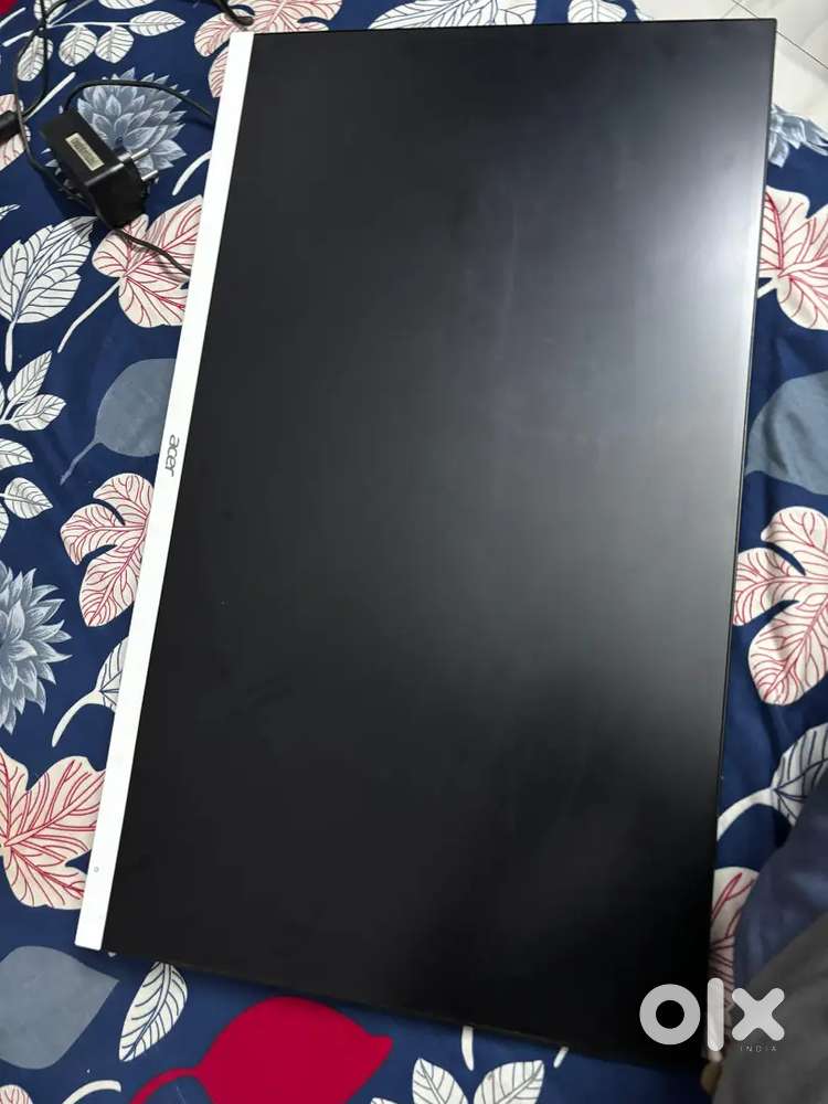 Acer SA272U 27 inch white (full working condition)