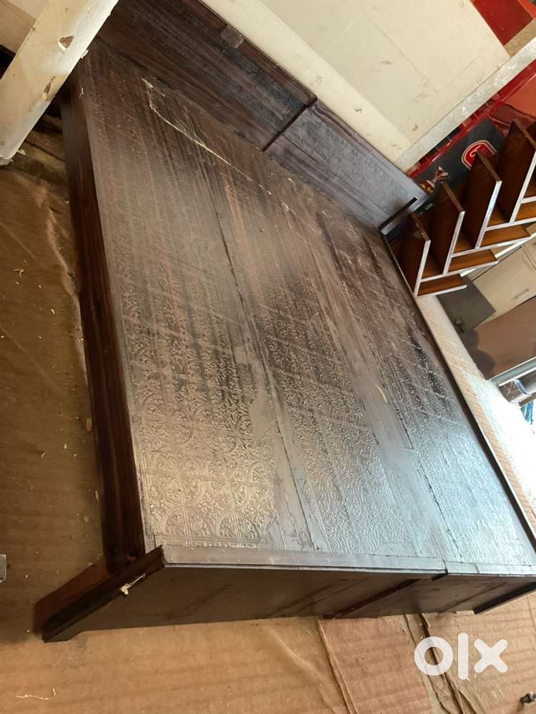 Double bed without box at minimum price