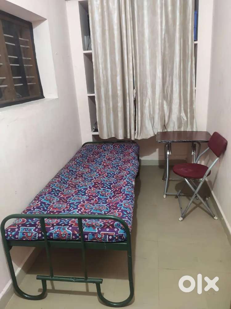 LADIES HOSTEL for only ladies (PG TYPE)