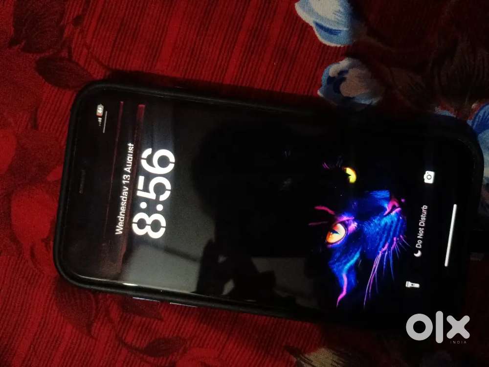 iPhone 11 – 64GB