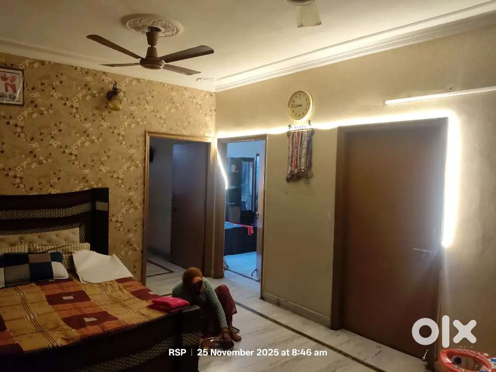 3 BHK SEMI Furnished Flat in Bani Park, Near to Railway Station