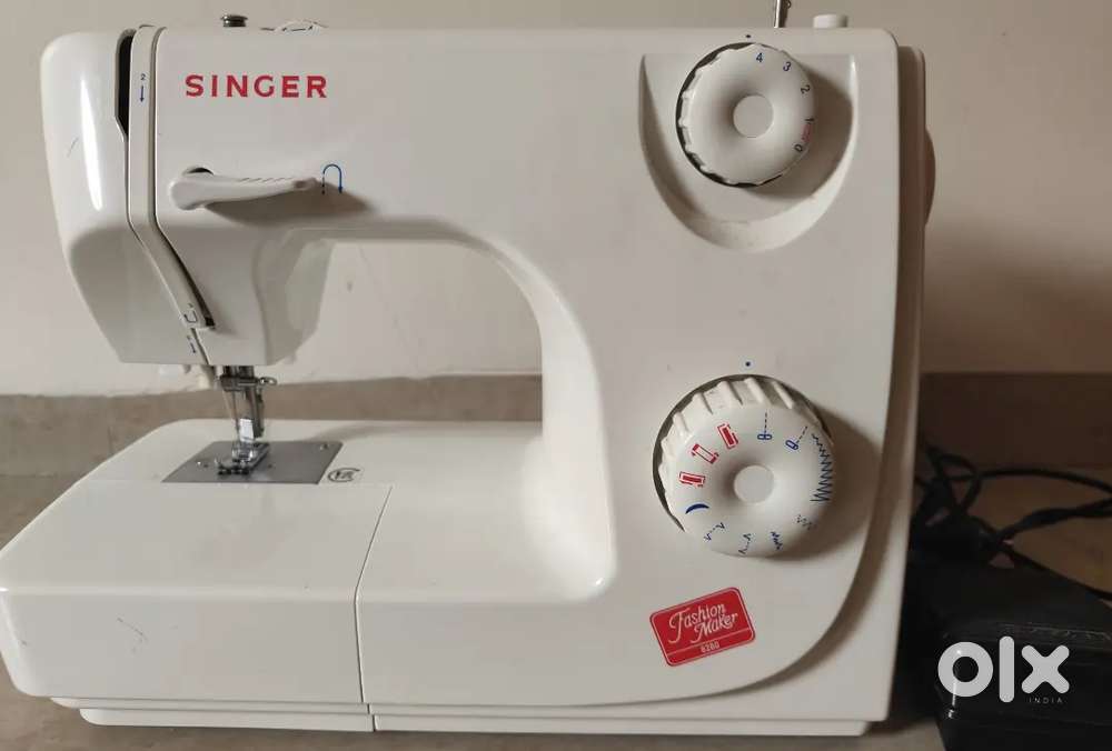 Singer 8280 Sewing Machine