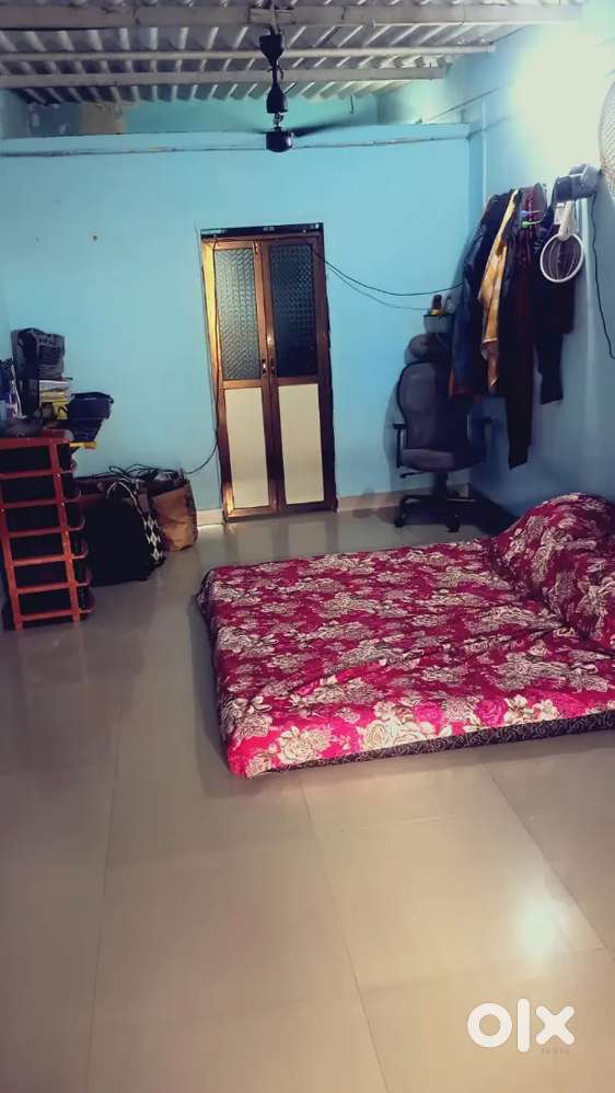 Room available for rent in chawl