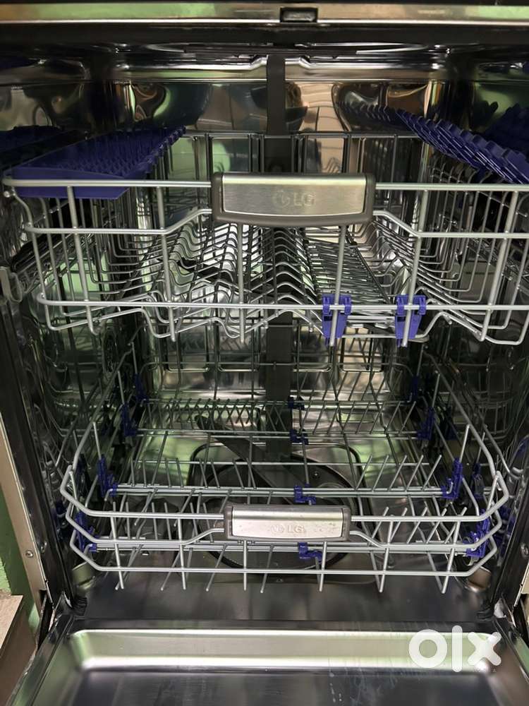 LG 14 Place Dishwasher