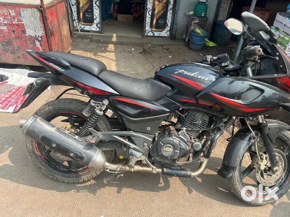 Best condition, 220f petrol,