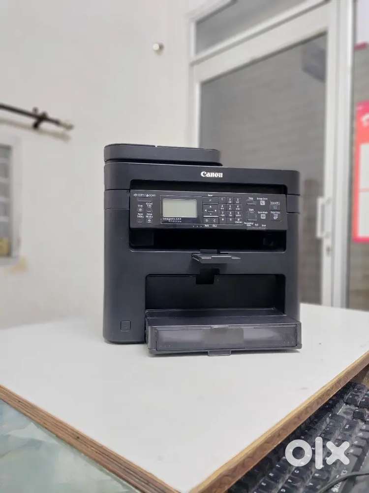Canon MF244 DW