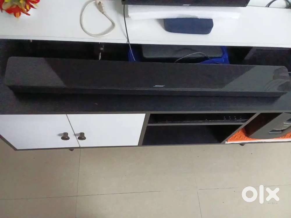 Imported Bose Soundtouch 300 premium soundbar, original remote control