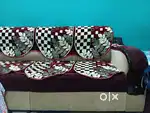 L size corner sofa. 6 sitting with tabile