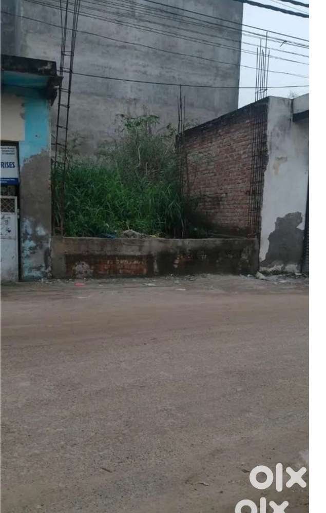 50 gaj plot , 28 feet road , near UER highway -Chancahl park