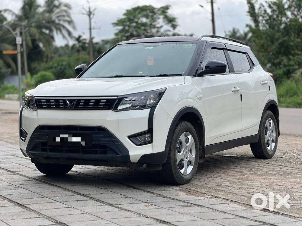Mahindra XUV300 W6 Diesel, 2023, Diesel
