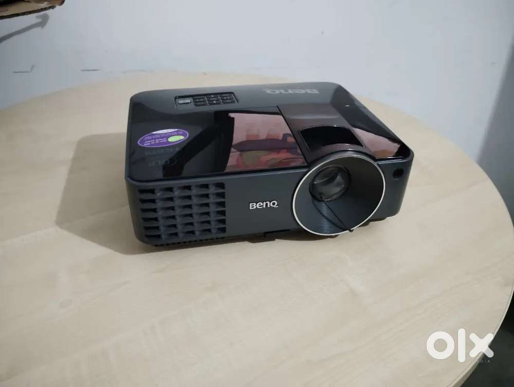 BenQ Projector for urgent sale