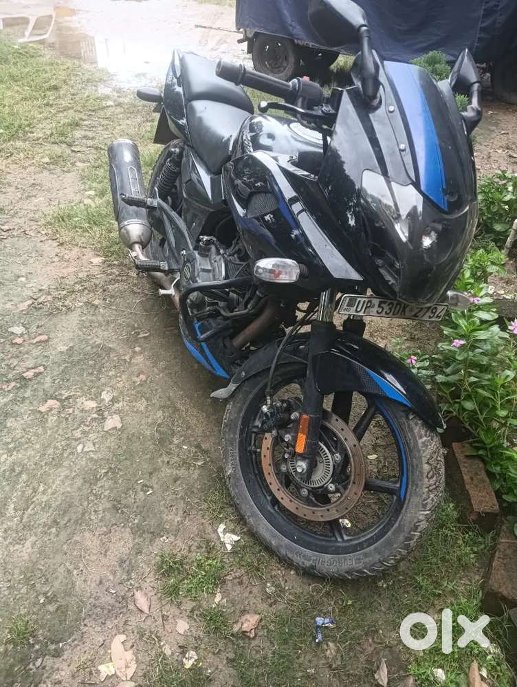 Pulsar 220 dtsi abs