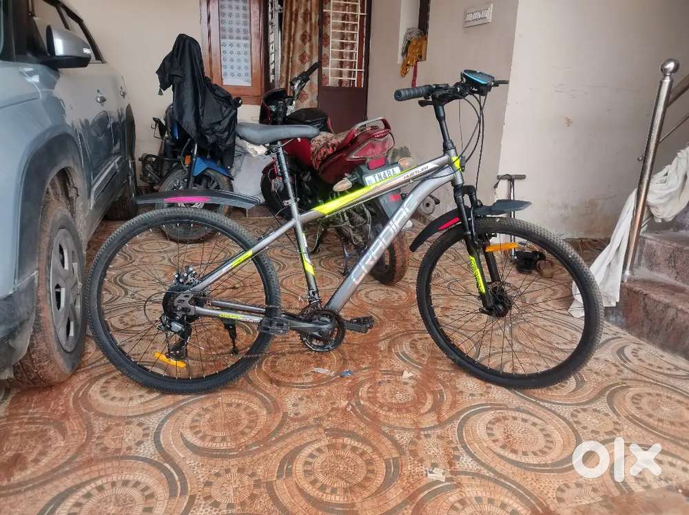 CRADIAC HUSTLER (21 Speed) 26T MTB – Grey, Front Suspension, Excellent