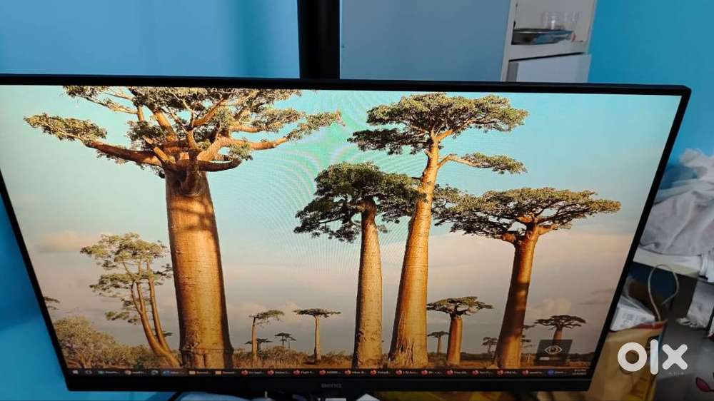 BenQ GW2780T – 27” IPS Eye-Care Monitor  With Dual-Monitor Stand