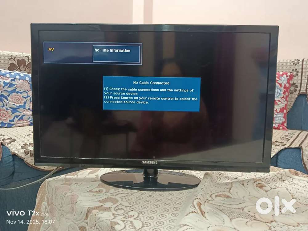 22 inches Samsung TV