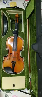 Hertz Violin 4/4 Full Size Set with Case, Bow & Shoulder Rest