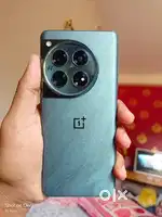 Oneplus 12 only used 6 months only , 10 months warranty remaining